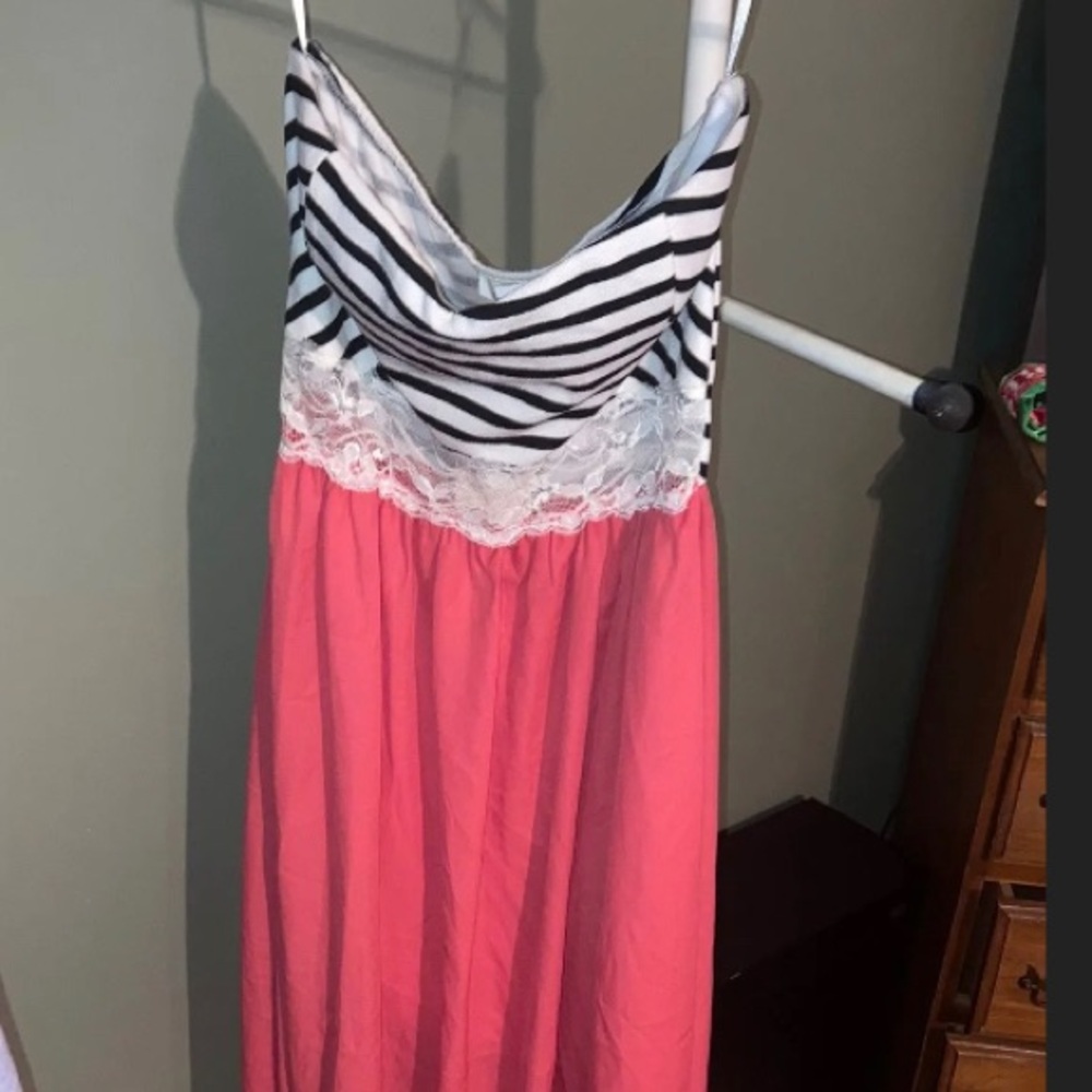 Elegant Strapless Pink and Black Dress